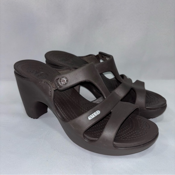 Crocs Women's Cyprus V Heel W Dress Sandal - Picture 1 of 9
